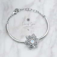 Limited Collection-Moonstone Snowflake Bracelet